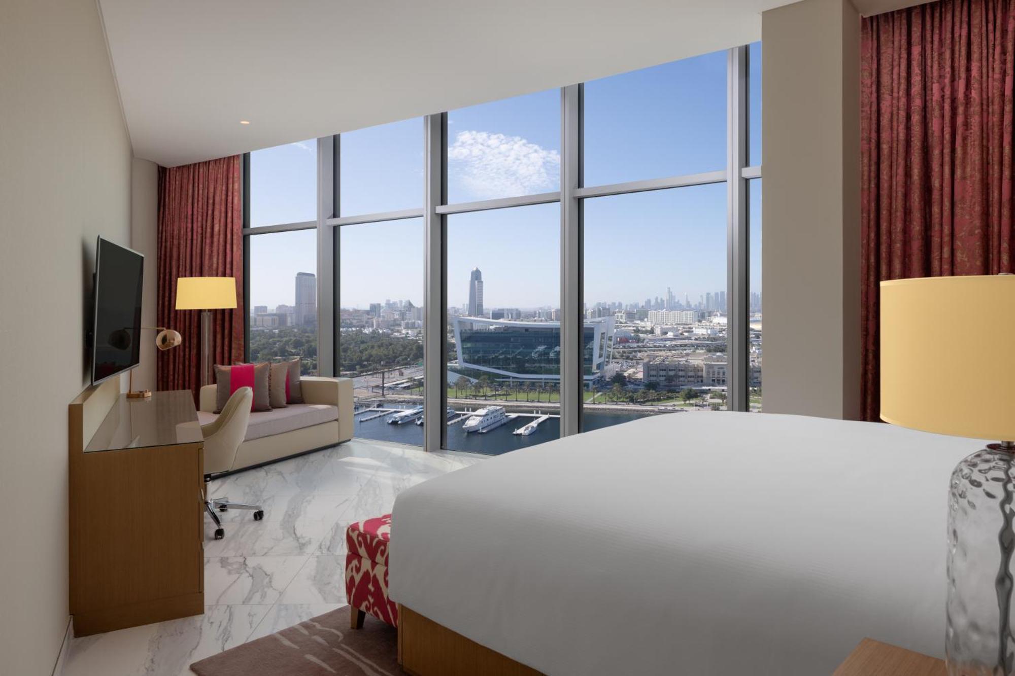 Hilton Dubai Creek Hotel & Residences エクステリア 写真
