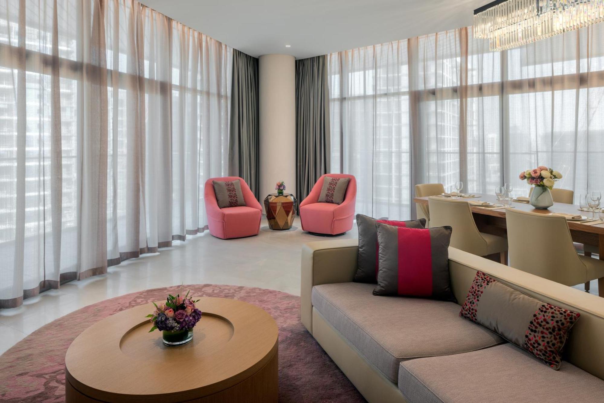 Hilton Dubai Creek Hotel & Residences エクステリア 写真