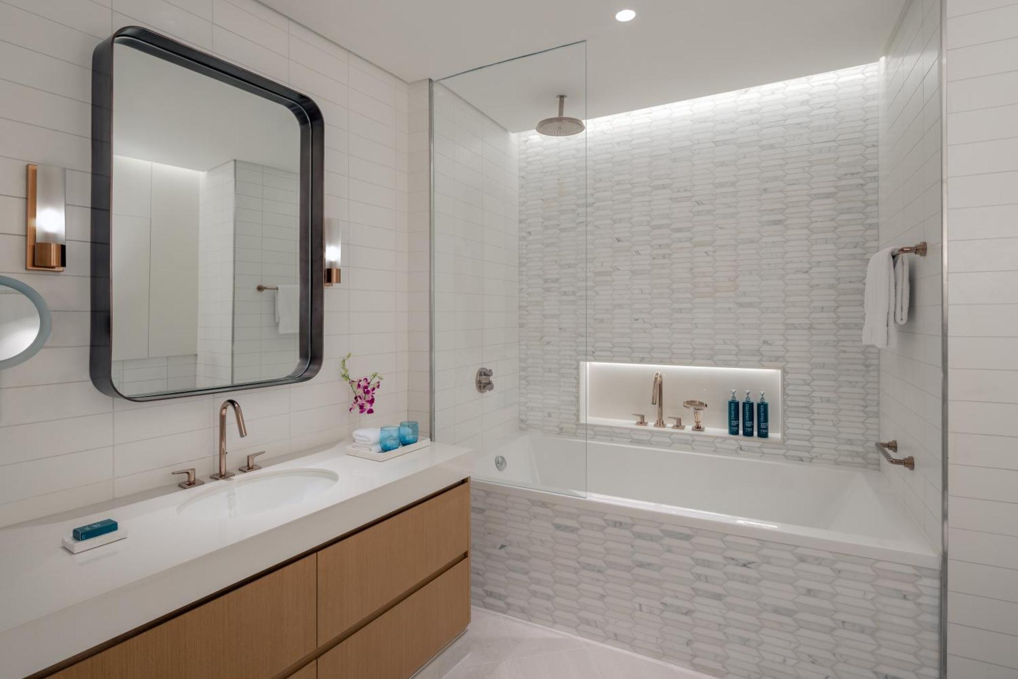 Hilton Dubai Creek Hotel & Residences エクステリア 写真