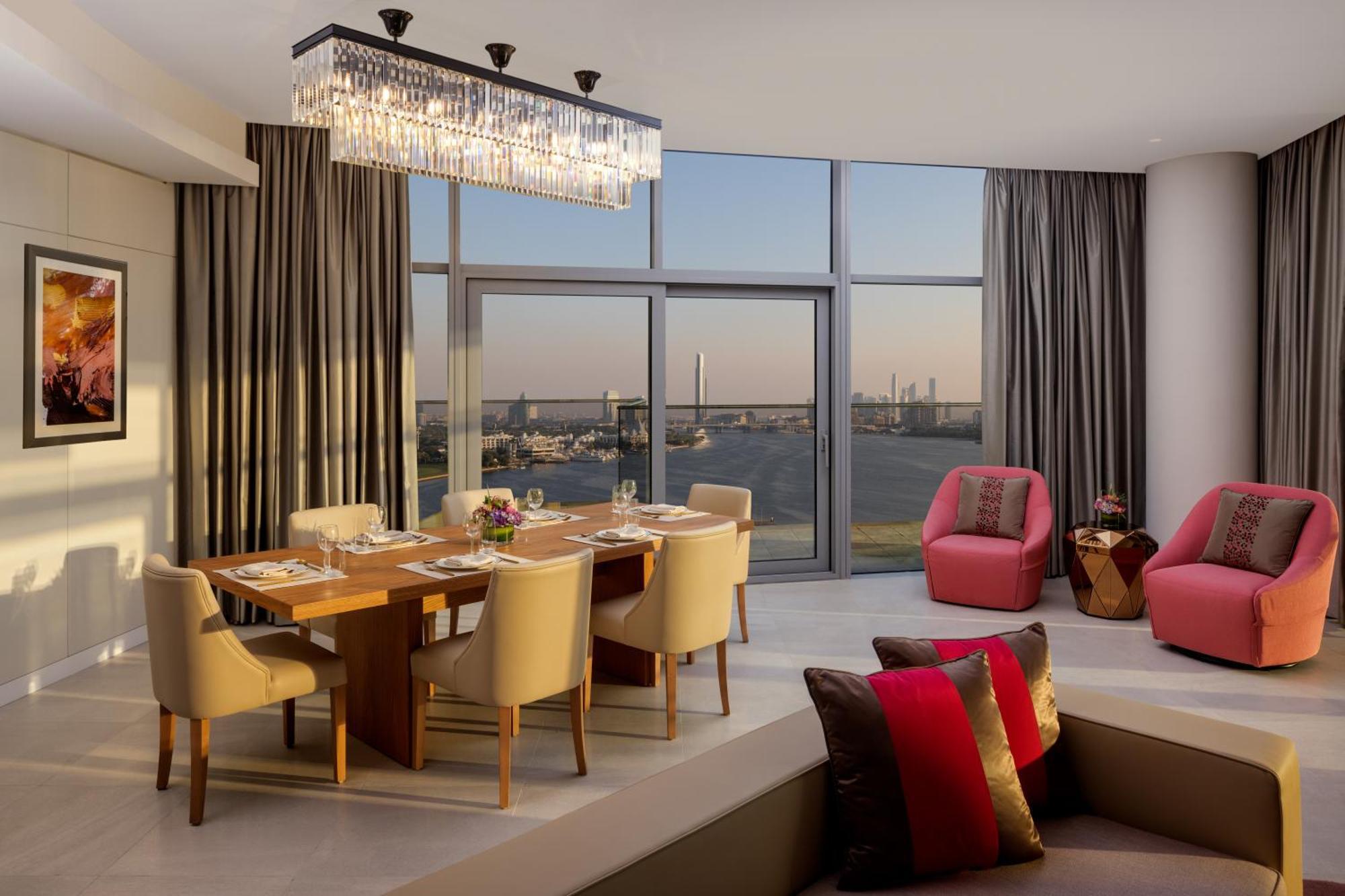 Hilton Dubai Creek Hotel & Residences エクステリア 写真