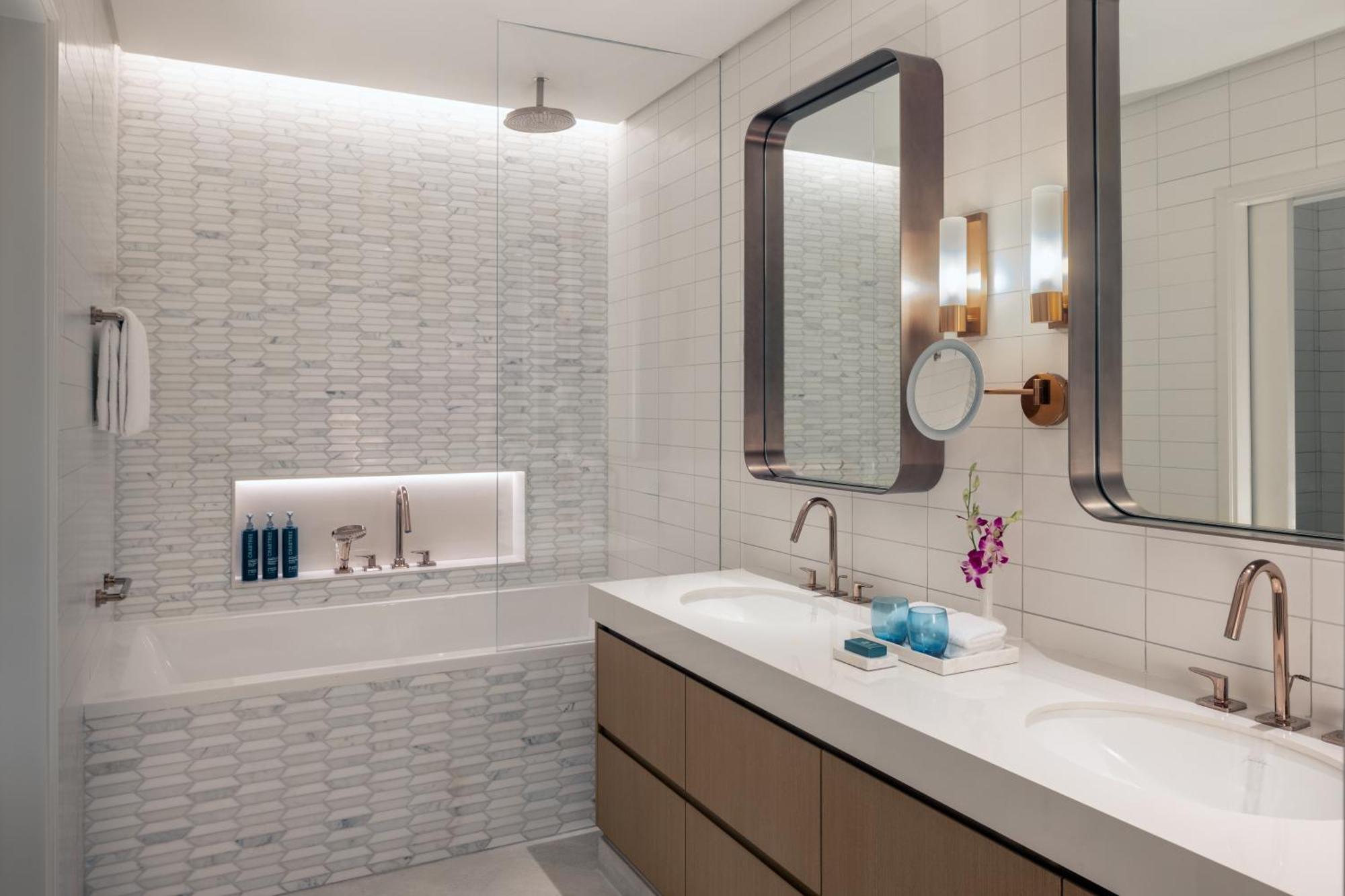 Hilton Dubai Creek Hotel & Residences エクステリア 写真