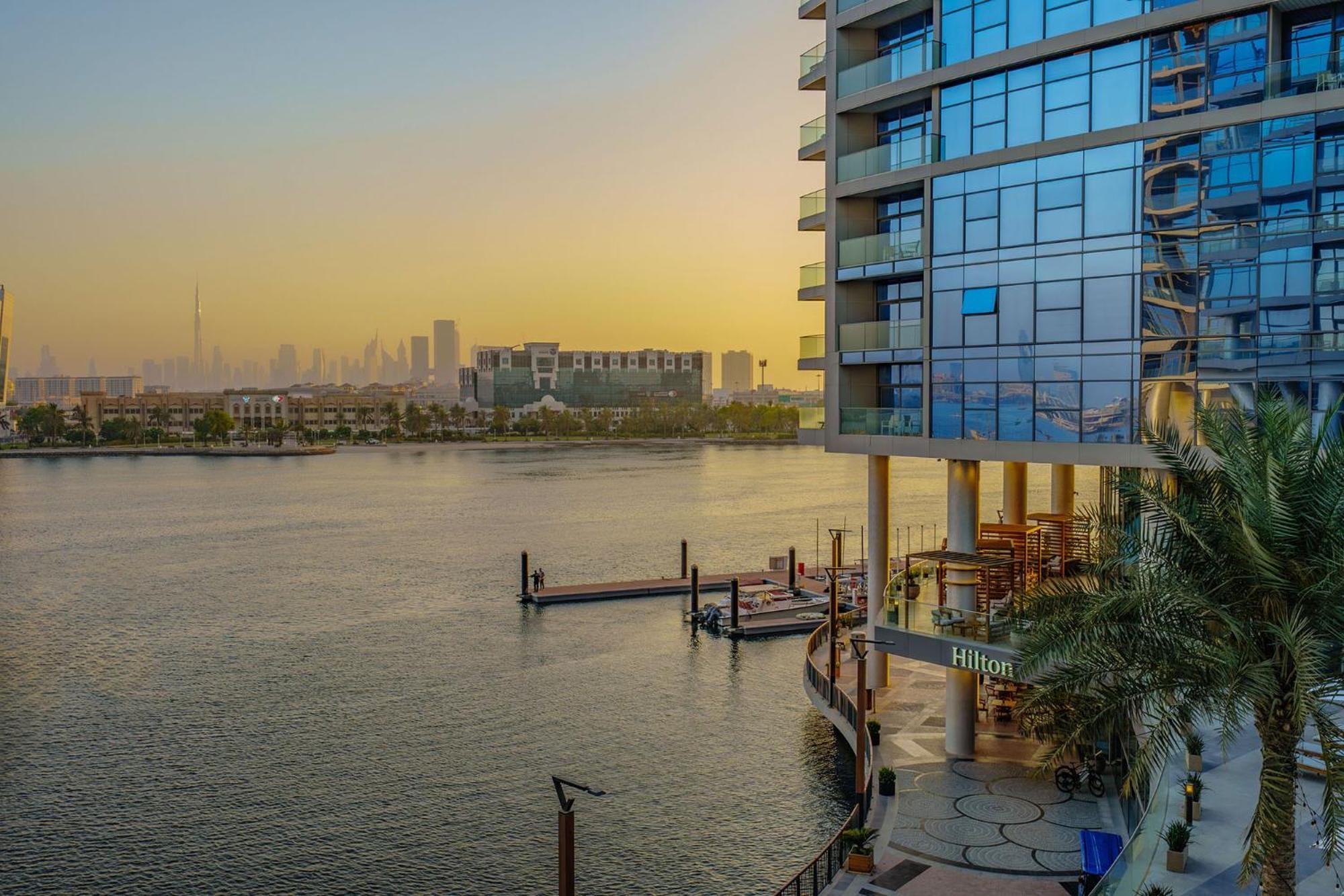 Hilton Dubai Creek Hotel & Residences エクステリア 写真